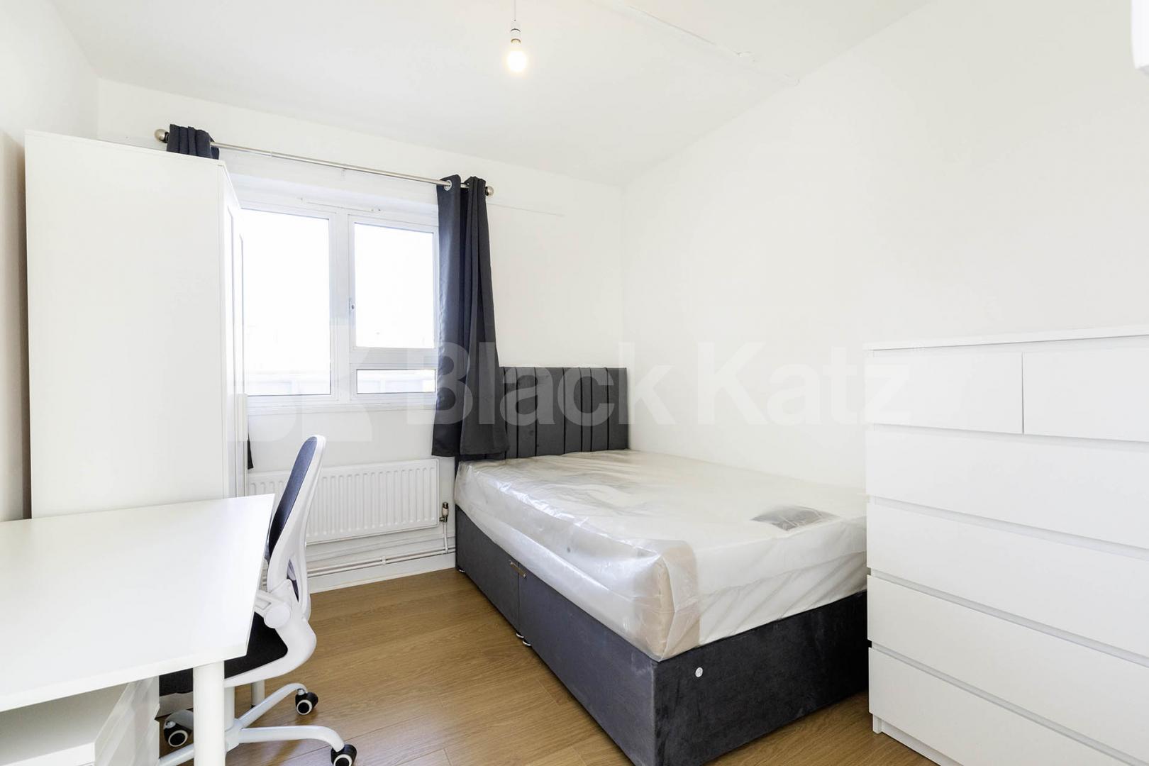 			3 Bedroom, 1 bath, 1 reception Flat			 Robert Street, Camden / Euston